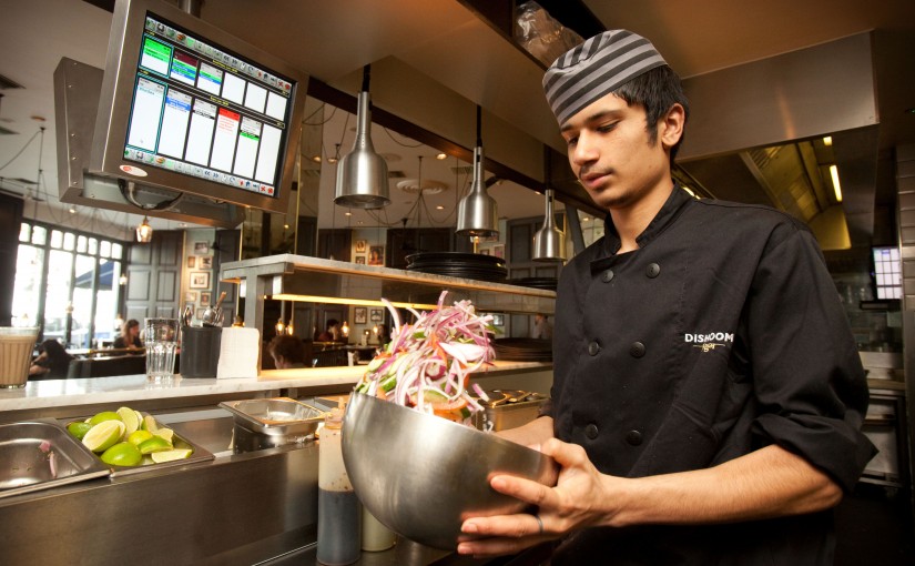 How to create harmony between kitchen and wait staff